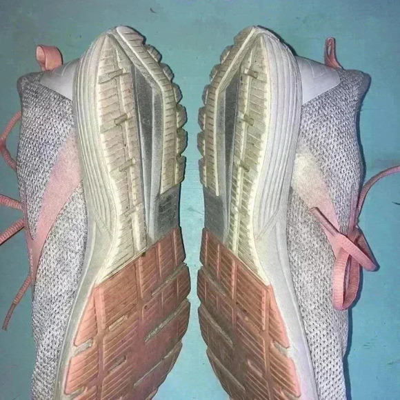 Brooks Anthem 3 Running Sneaker Women's Size 8.5 Gray Pink Peach Coral - Picture 6 of 12
